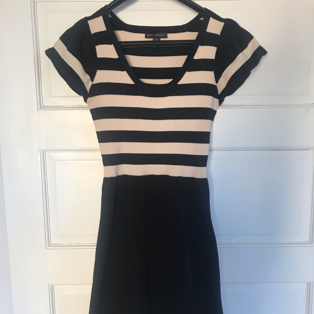 Betsey Johnson dress, L
